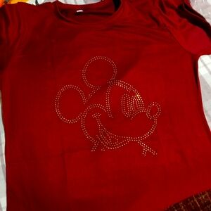 Woman Red Graphic T-Shirt